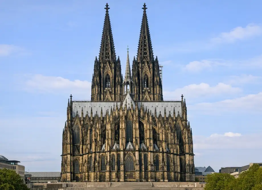 Business eSIM Deutschland — Berlin, Frankfurt, München